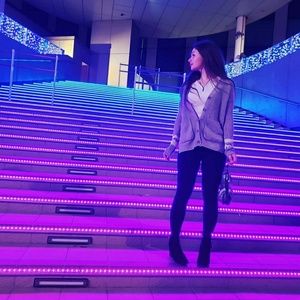 Meet your Posher, Elizabeth